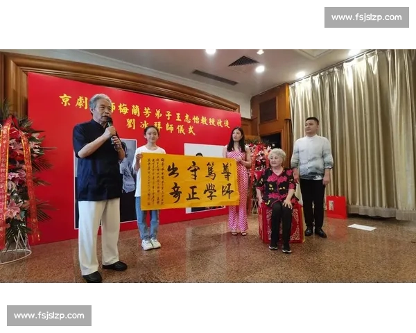 小女孩有望成为 “教授” 弟子?